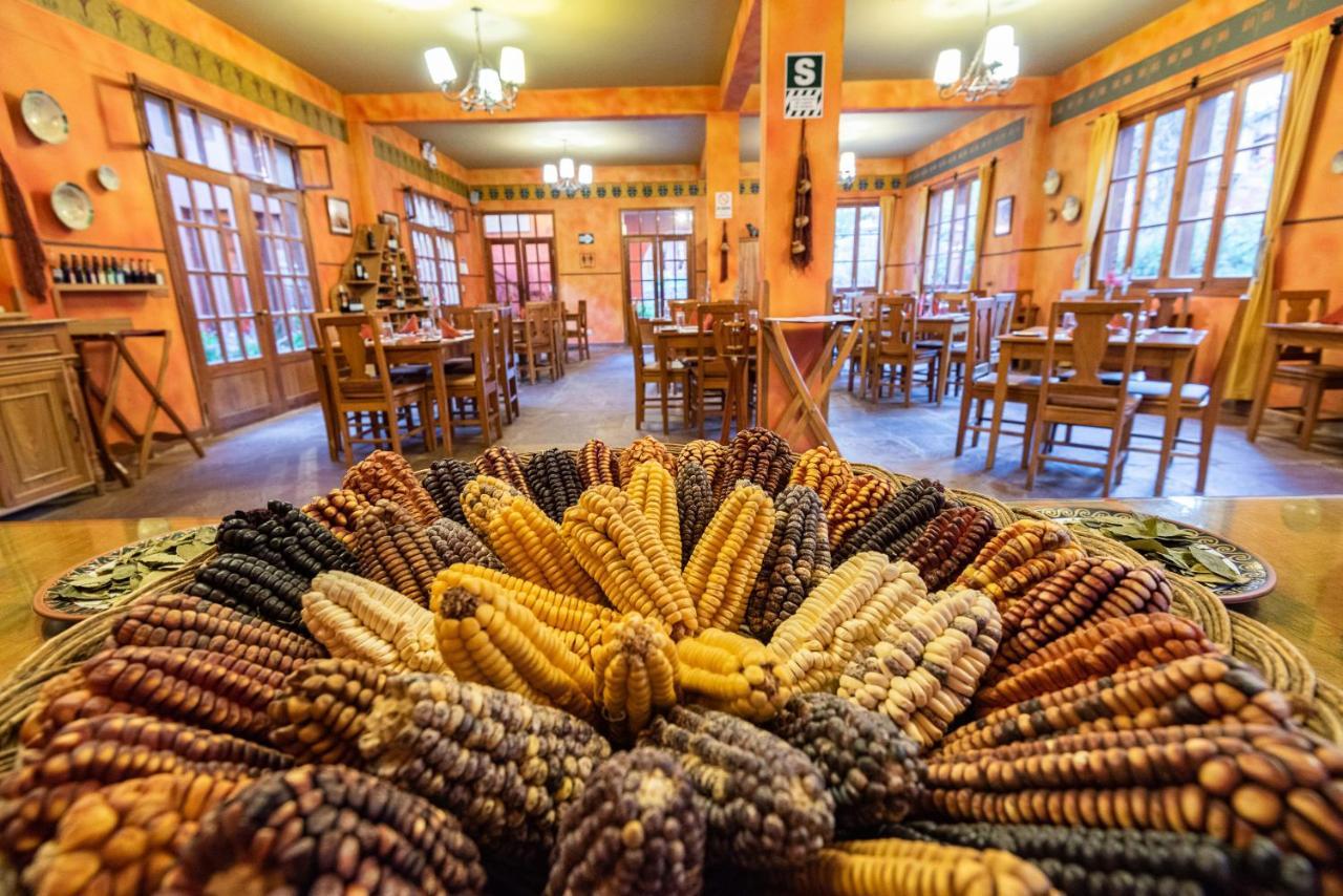Hotel Pakaritampu Ollantaytambo Buitenkant foto