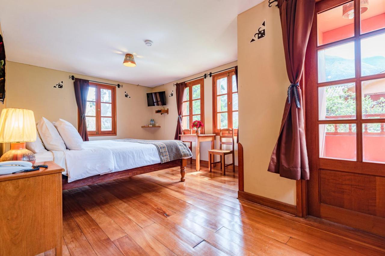 Hotel Pakaritampu Ollantaytambo Buitenkant foto