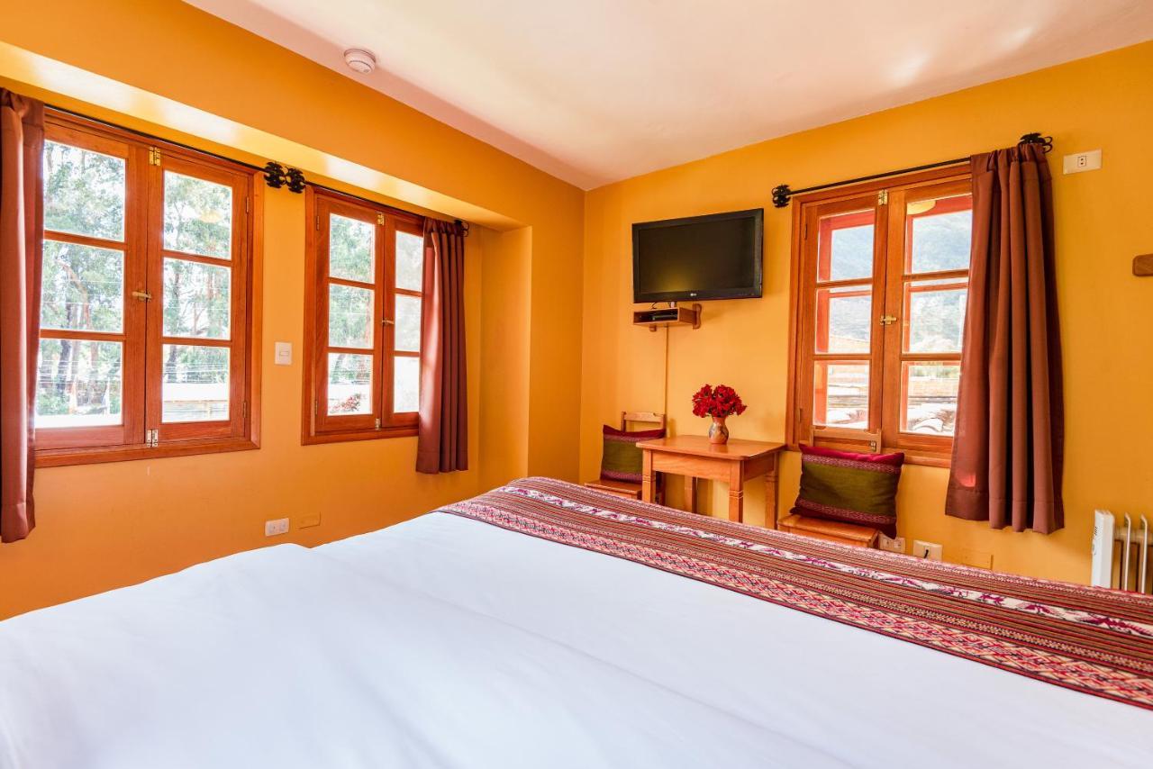 Hotel Pakaritampu Ollantaytambo Buitenkant foto