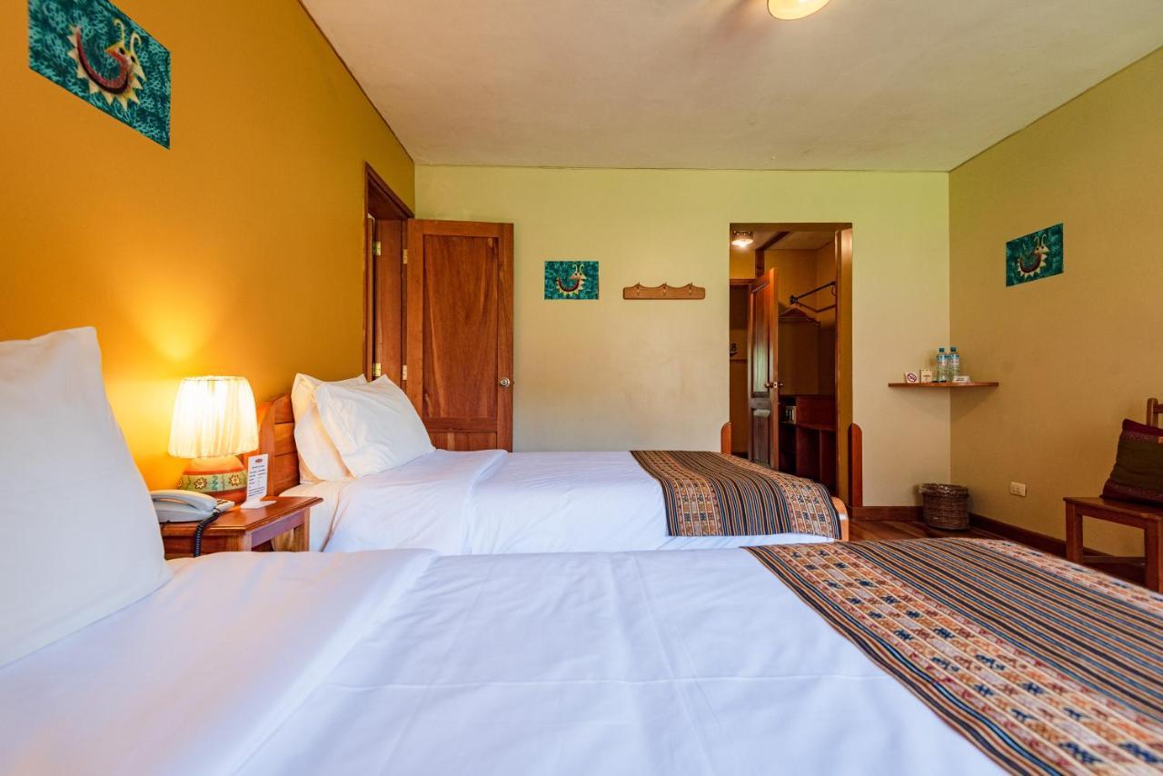 Hotel Pakaritampu Ollantaytambo Buitenkant foto
