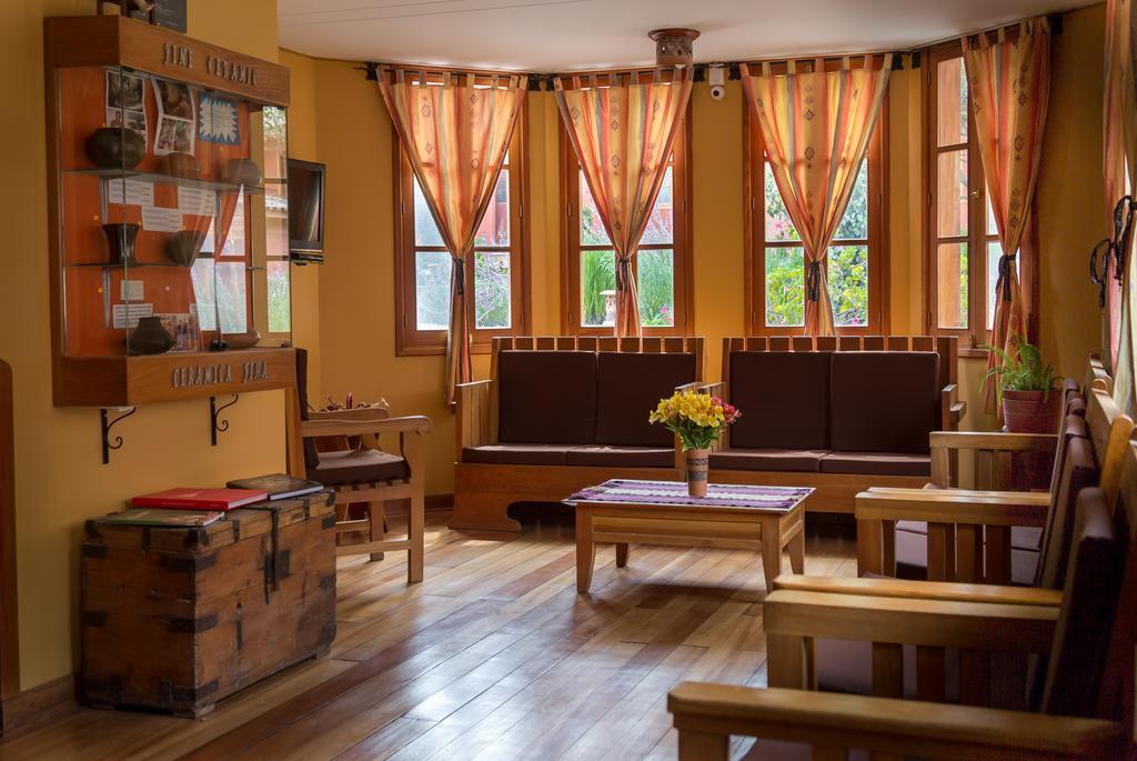 Hotel Pakaritampu Ollantaytambo Buitenkant foto